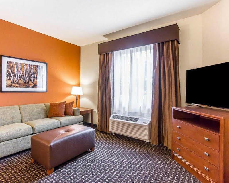 Mainstay Suites Stanley Eksteriør bilde